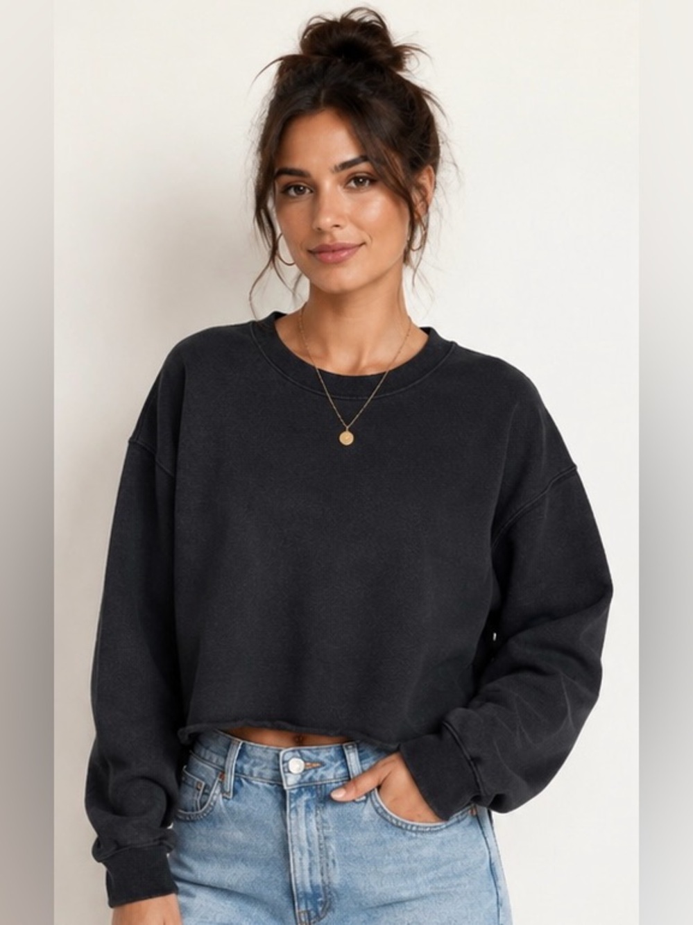 Vintage GAP Cropped Sweatshirt Women’s Medium Black Crewneck Pullover